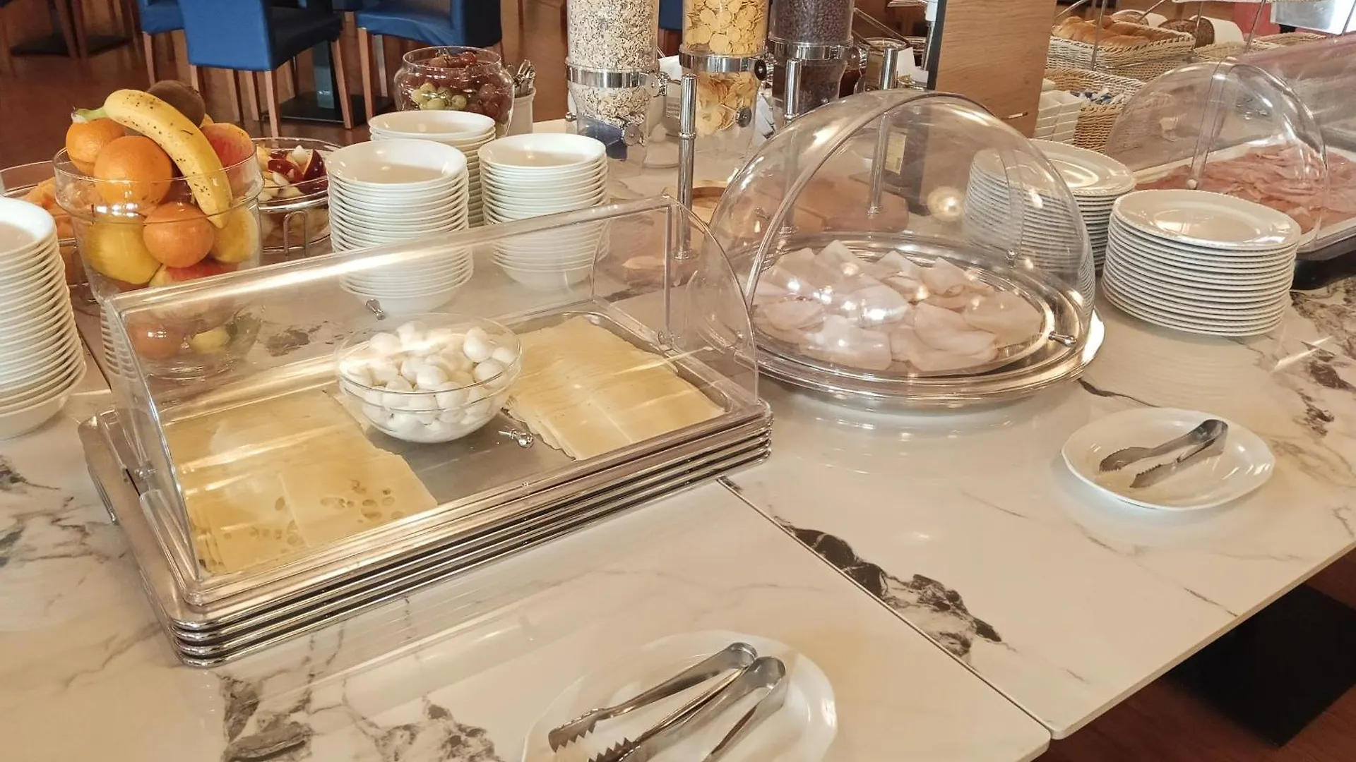 Hotel Villa Maria Ντεζεντσάνο ντελ Γκάρντα 4*,