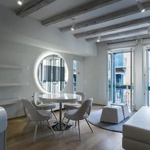 Lords Of Luxury Italien