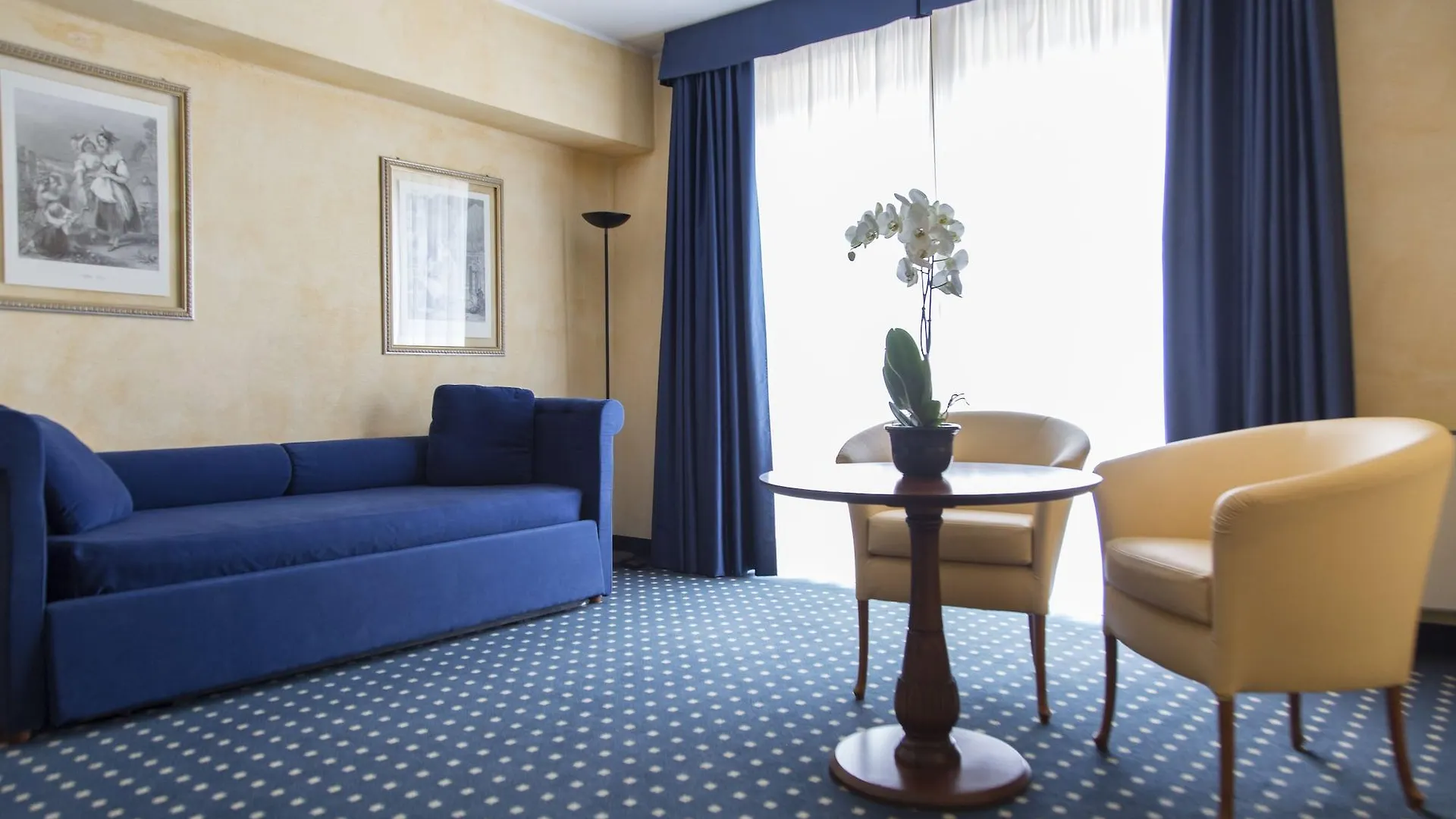 Hotel Villa Maria Desenzano del Garda 4*,