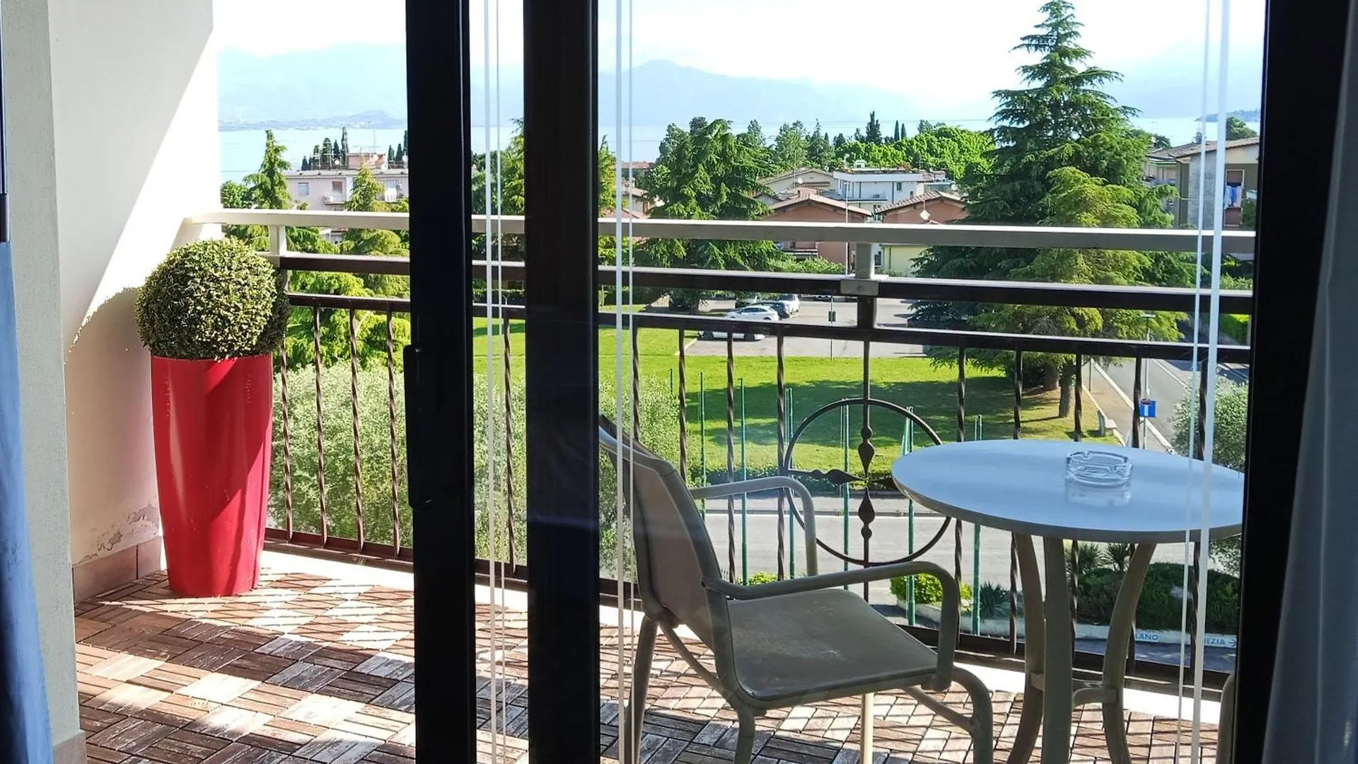 Hotel Villa Maria Desenzano del Garda 4*,  Italy