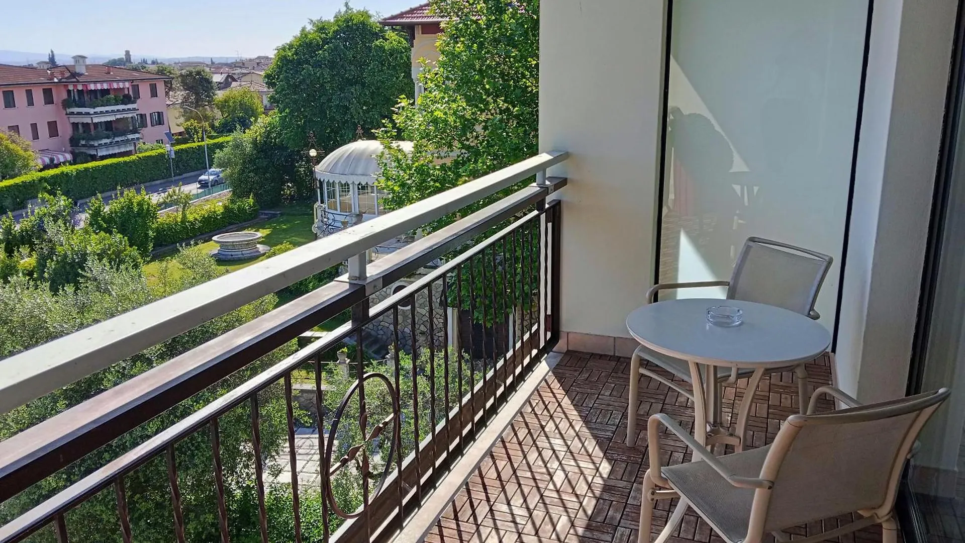 Hotel Villa Maria Desenzano del Garda 4*,