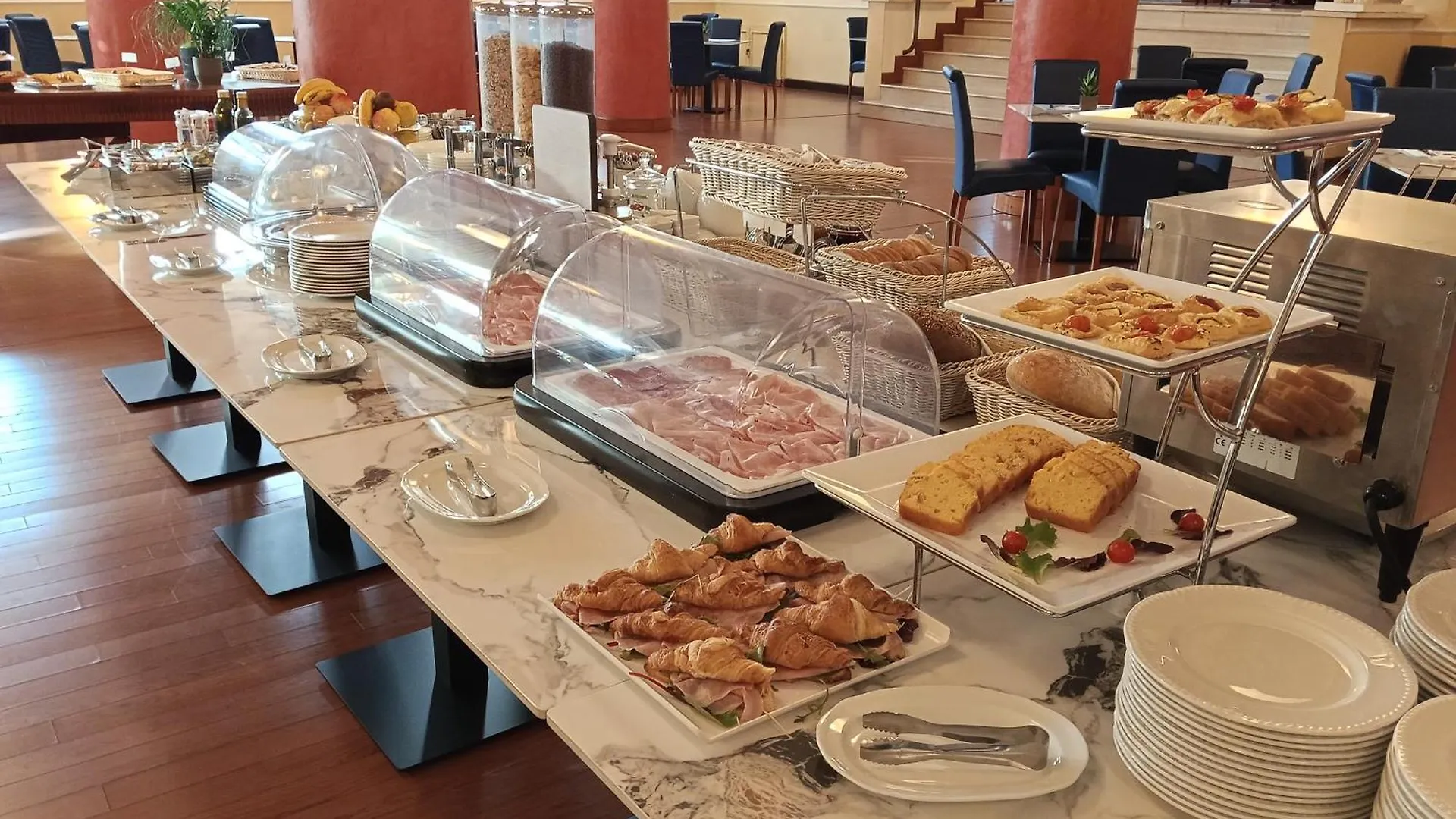 Hotel Villa Maria Desenzano del Garda 4*,  Italy