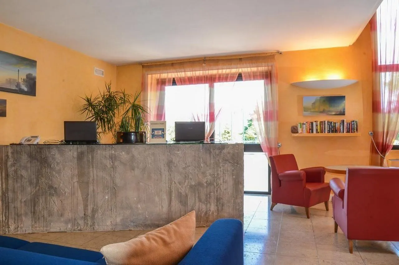 Hotel Villa Maria Desenzano del Garda 4*,  Italy