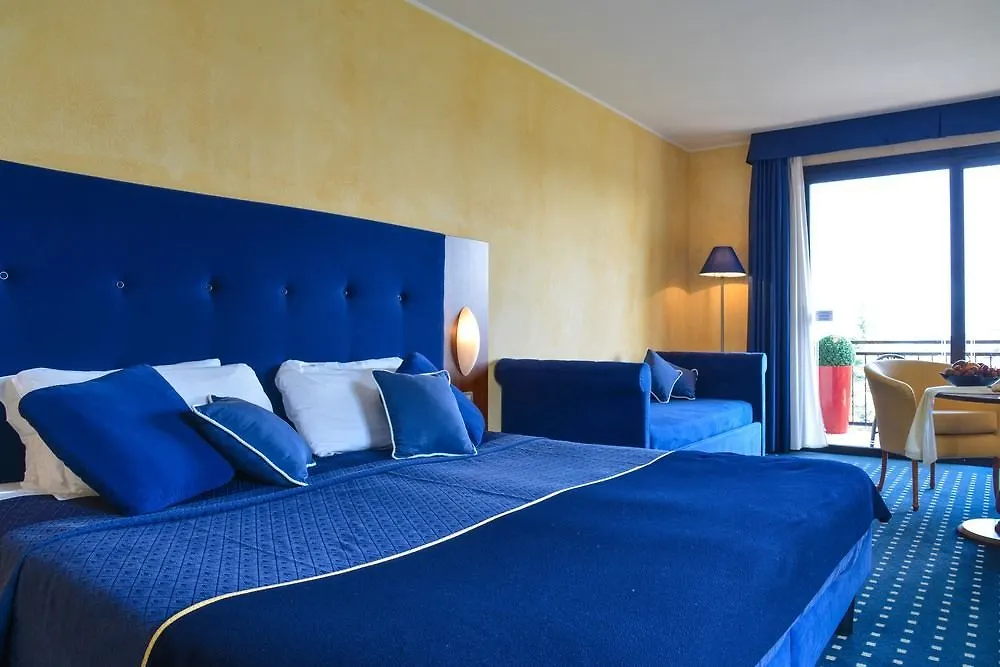 Hotel Villa Maria Desenzano del Garda 4*,