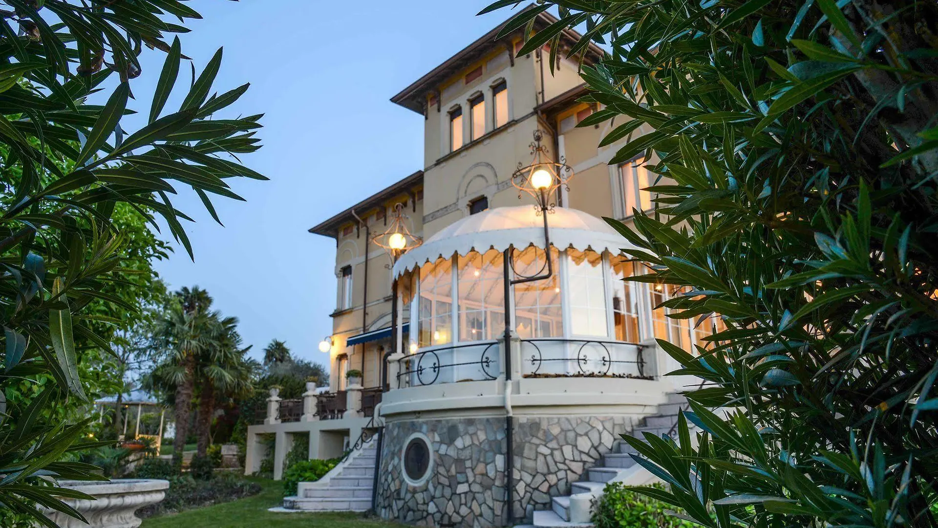 Hotel Villa Maria Desenzano del Garda