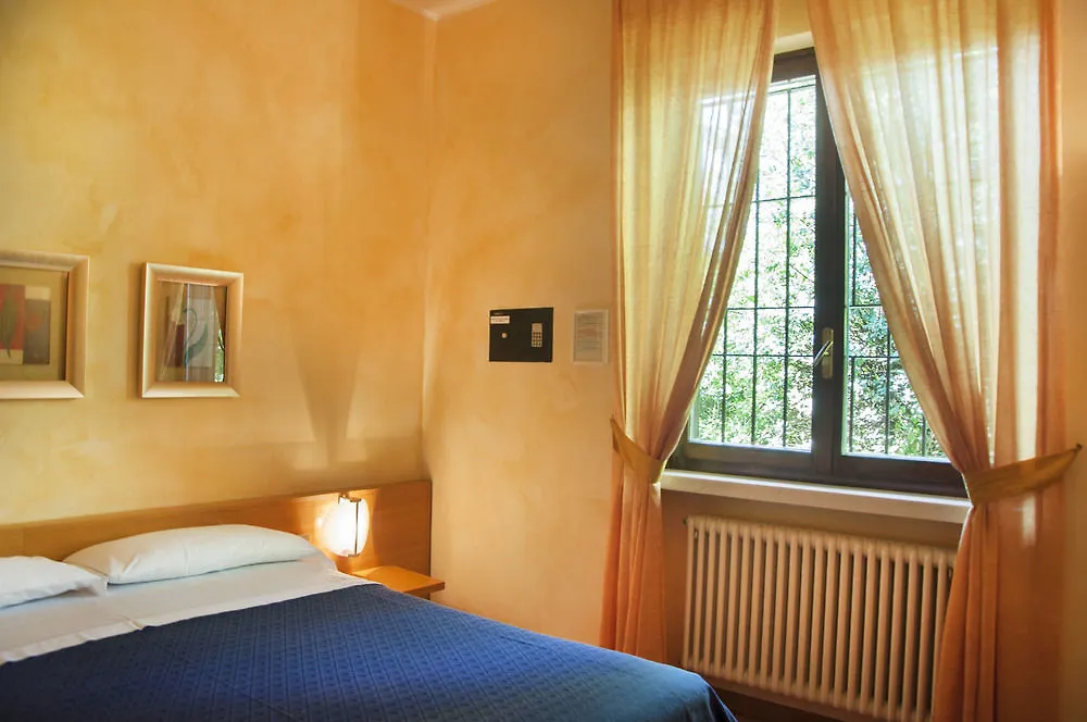 Hotel Villa Maria Desenzano del Garda