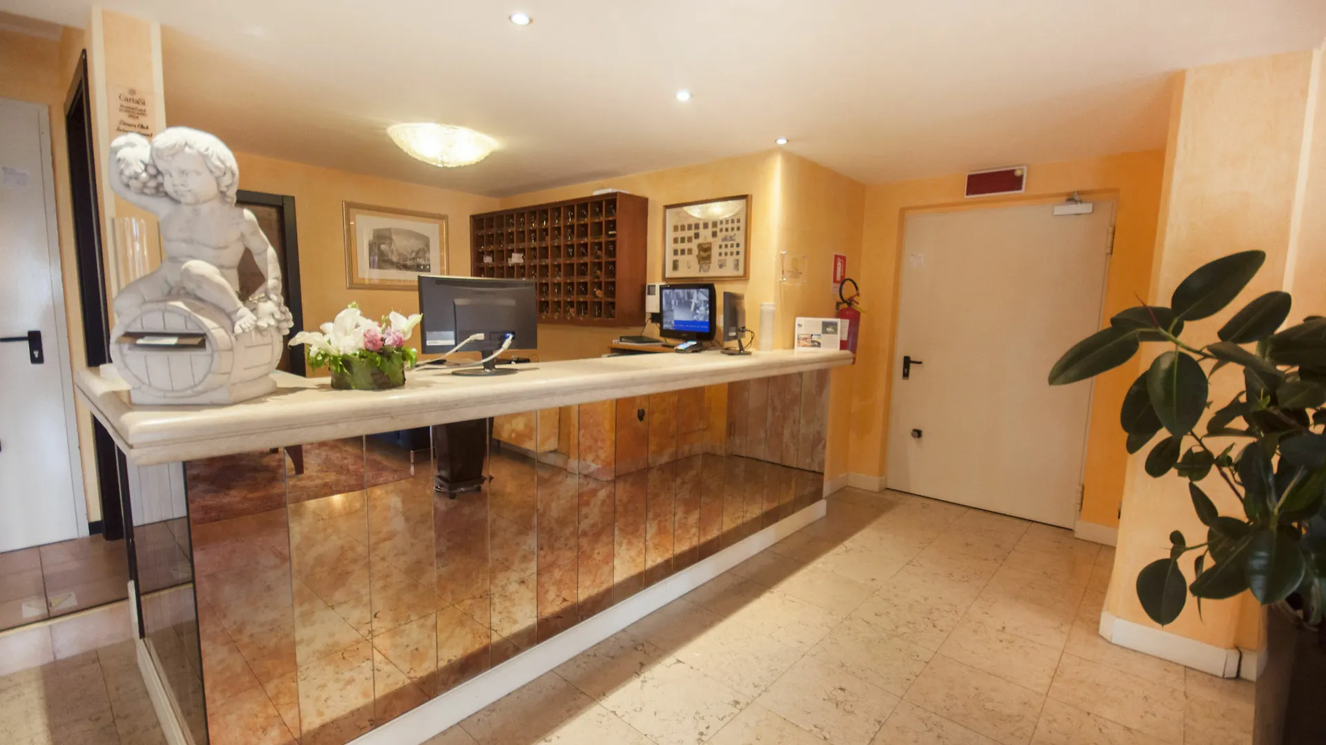 Hotel Villa Maria Desenzano del Garda
